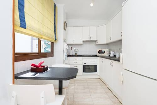 Holiday Home & Rooftop Lounge