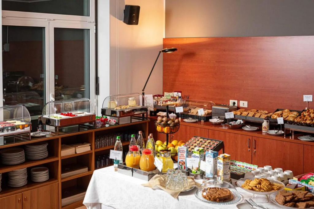 Phi Hotel Homy Druento
