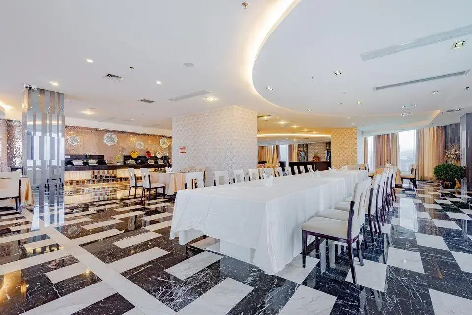 Crown Hotel