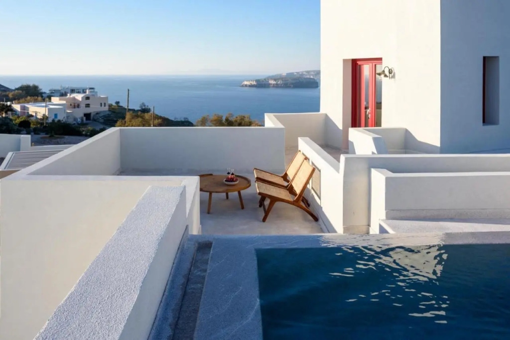 Potnia Theron Suites