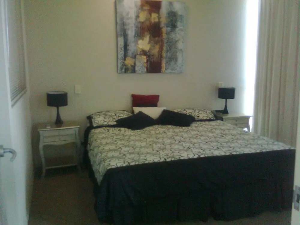 Grand Hotel Apartments Gold Coast by owner
