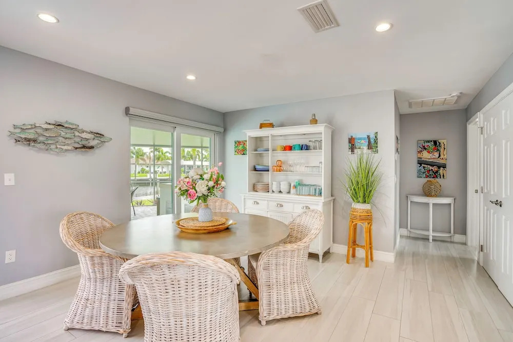 Canalfront Cape Coral Home With Dock & Bbq!