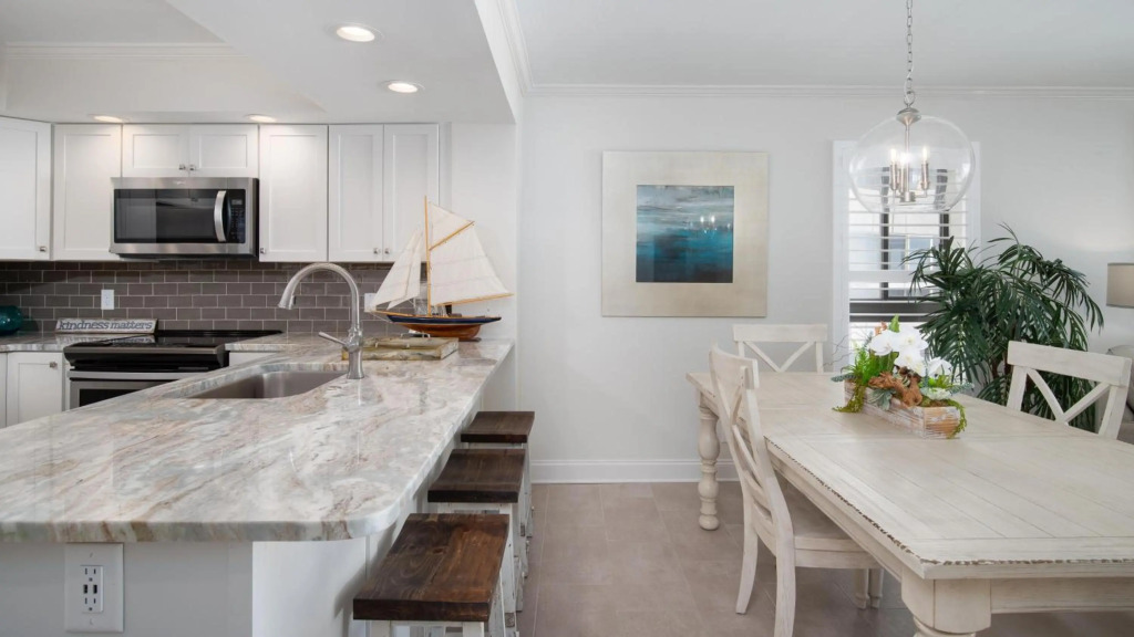 Beachside Two 4330 flr13 2BR 2BA 6