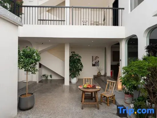 Sukiu Homestay