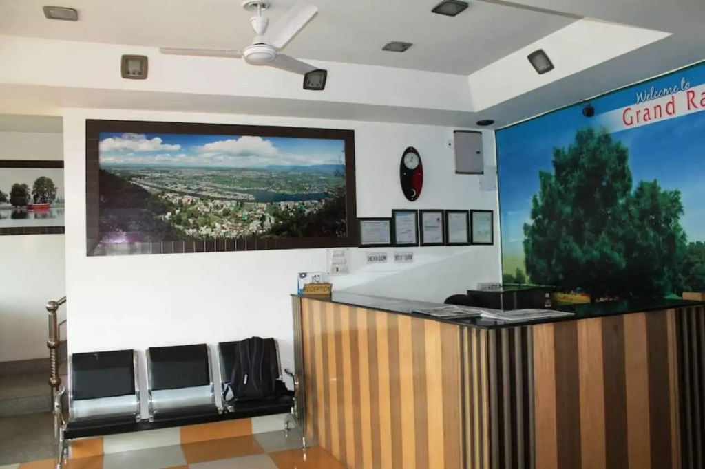 Grand Rayan Hotel
