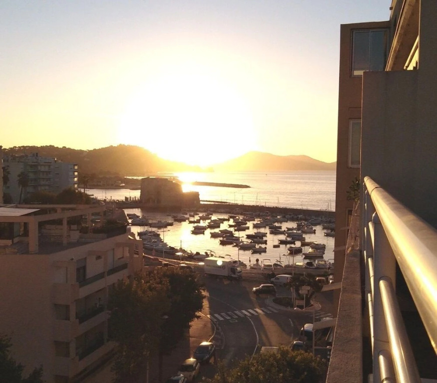Le 298 Seaview