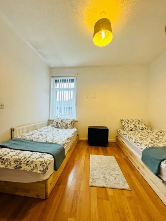 Gateshead Gem - Modern 3 Bedroom House