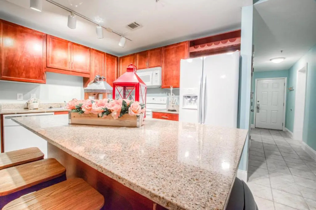 Laketown Wharf 1238 - Brand New End Unit With Wrap Around Balcony