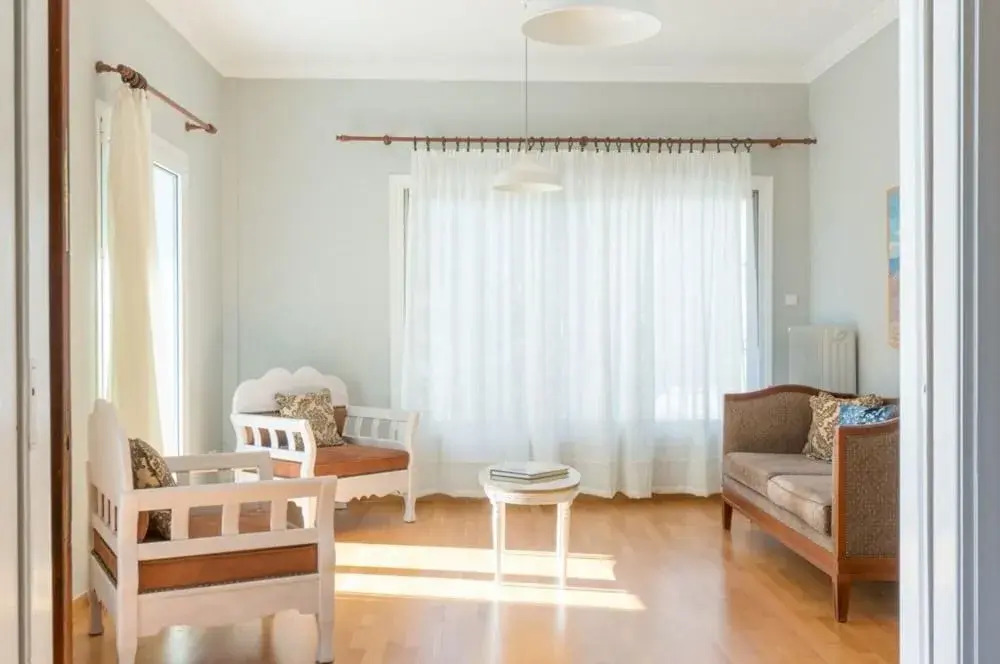 Glyfada Central 3bed apt