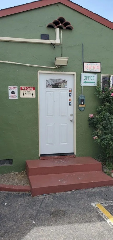 Green spot motel
