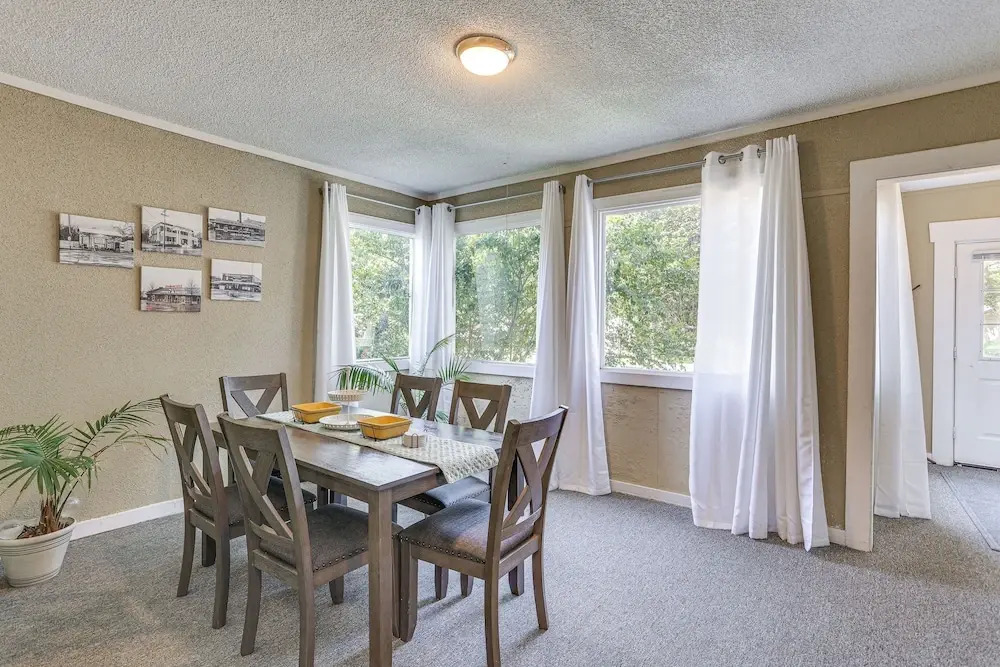 Jackson Family Home ~ 5 Mi to Downtown!
