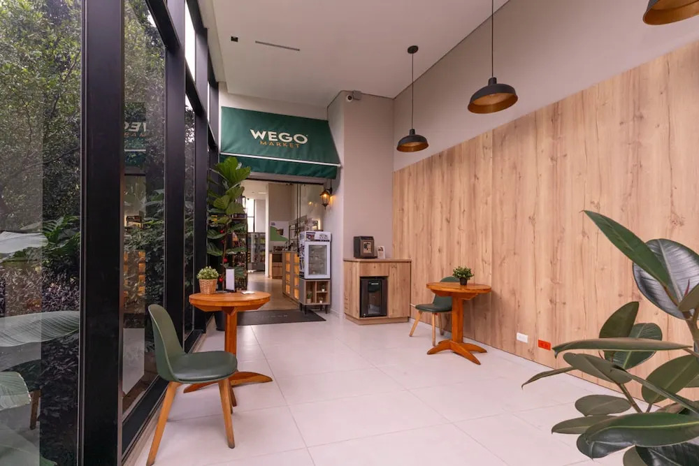 Go Living Suites - 606