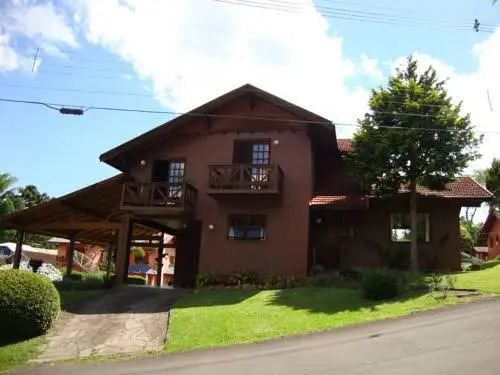 Casa Lago Negro