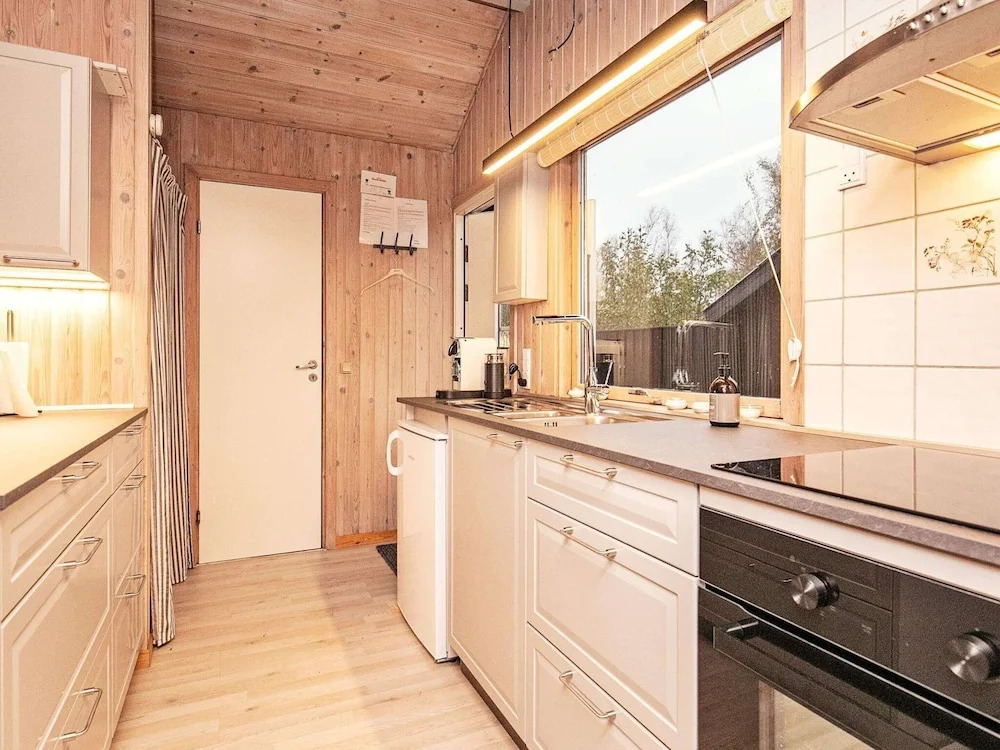 Liko Lehua 2 Bedroom Home by Redawning