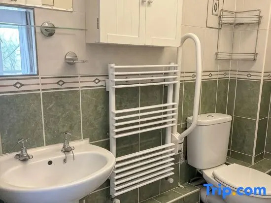 Stylish Studio with SuperKing Bed