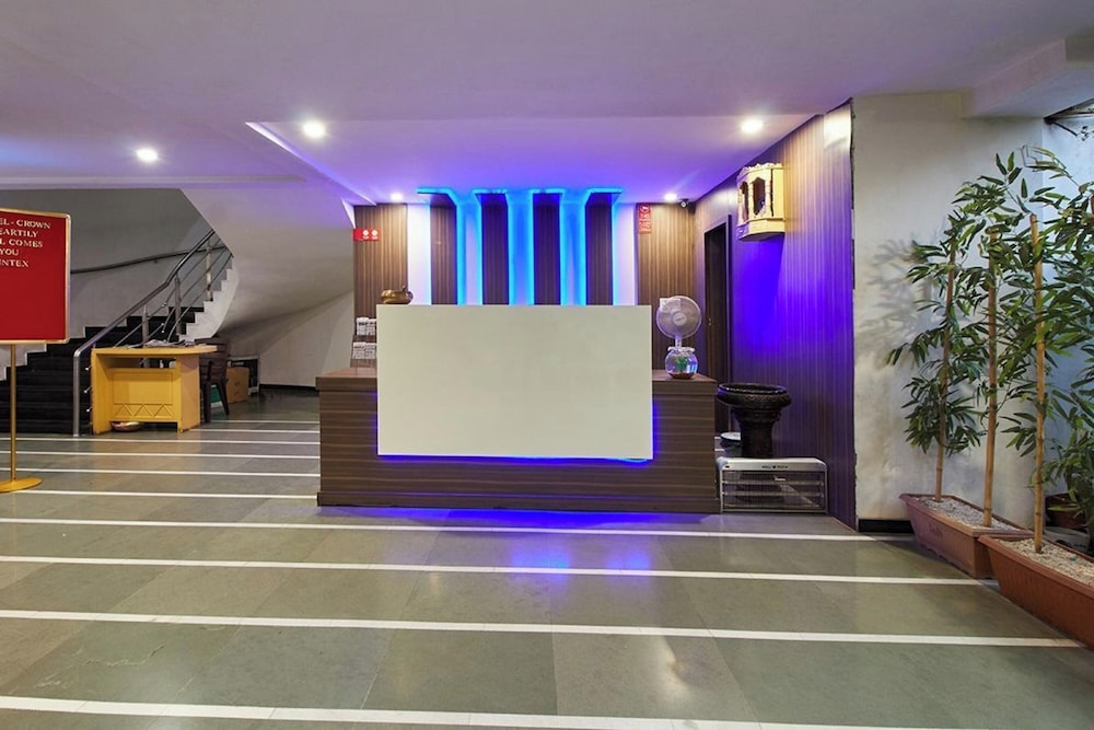 Hotel Crown