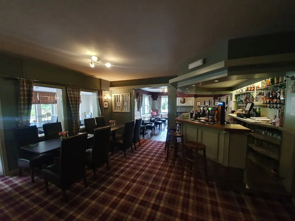 Lochailort Inn