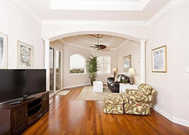 Florence By the Sea 6 Br home by RedAwning