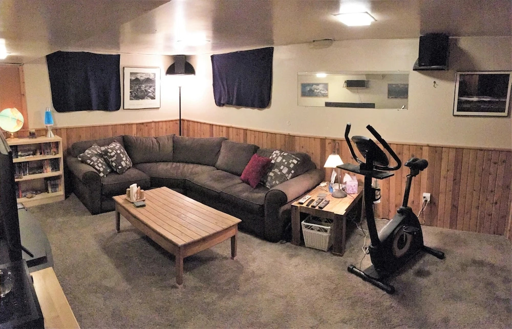 Emerson Home 3Br 2 Ba Home