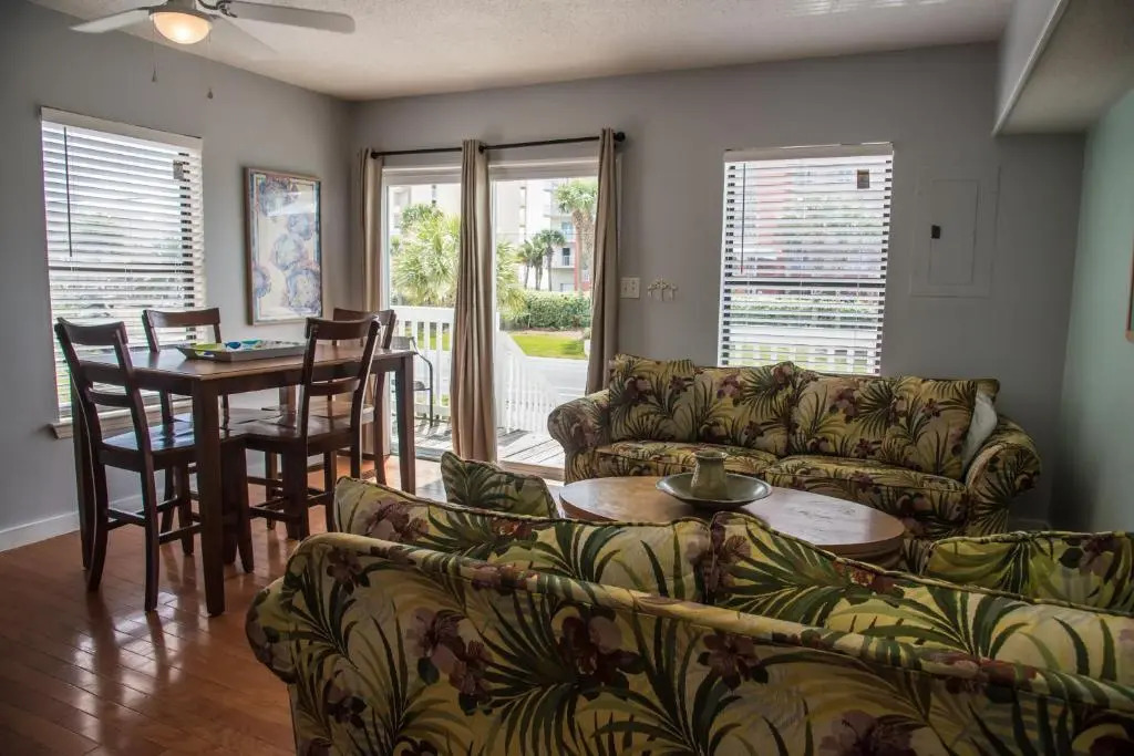 Direct Gulf Views with Deeded Beach Access (#17) - Sleeps 7