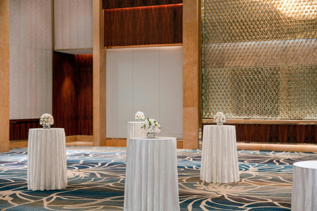 Sheraton Grand Shanghai Pudong Hotel & Residences