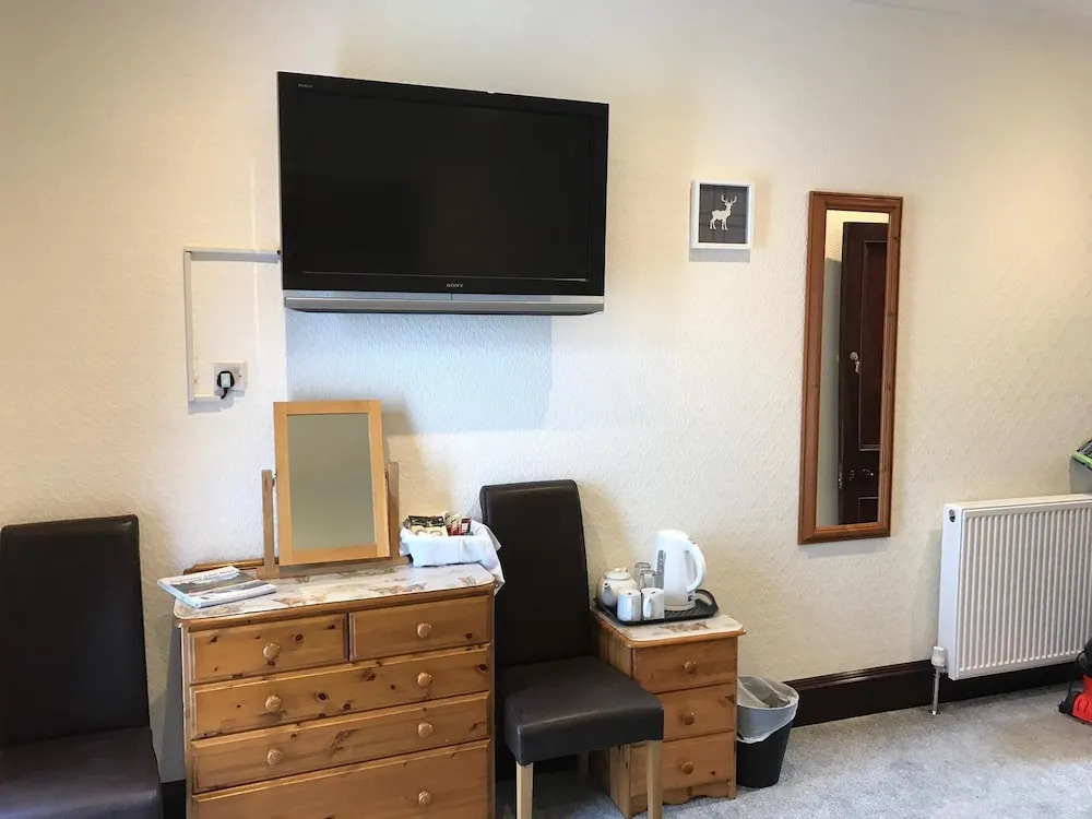 Cromarty View Guest House Accommodations & B&B