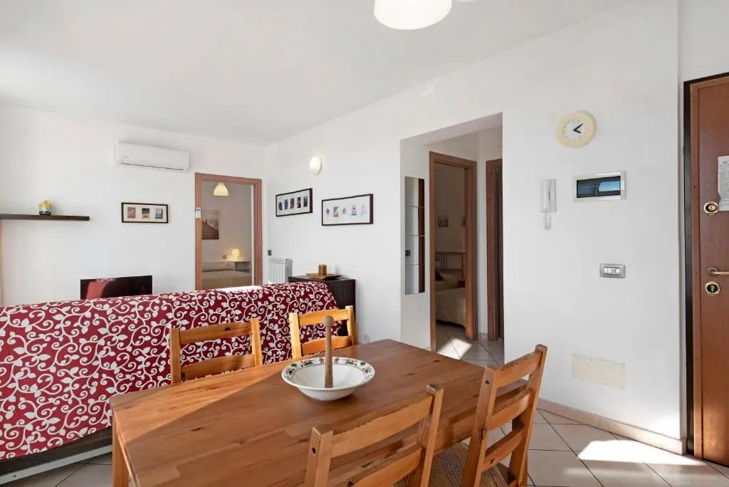 Trilocale in villa vista mare Apt 3