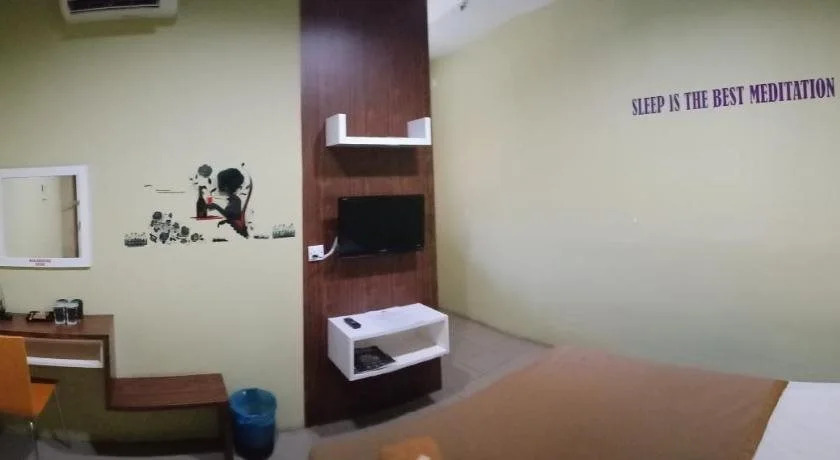 Aira Hotel