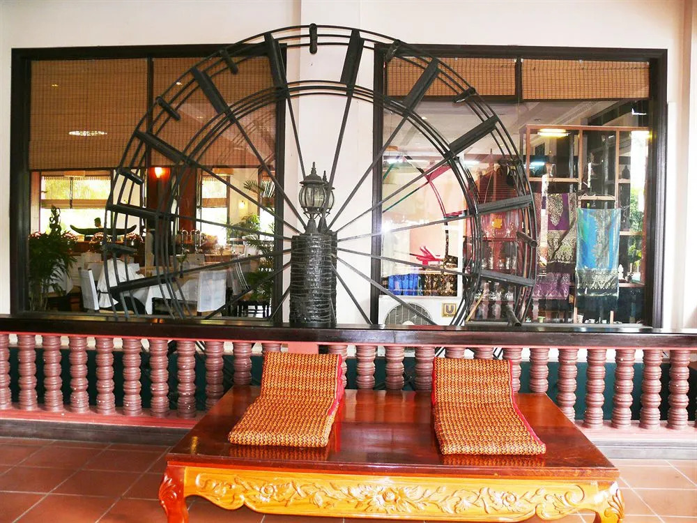 Apsara Holiday Hotel