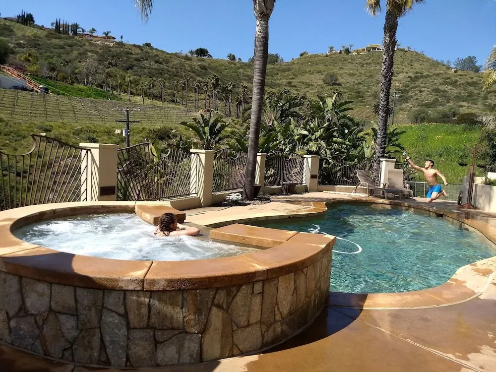 Sunshine Mountain Bed and Breakfast
