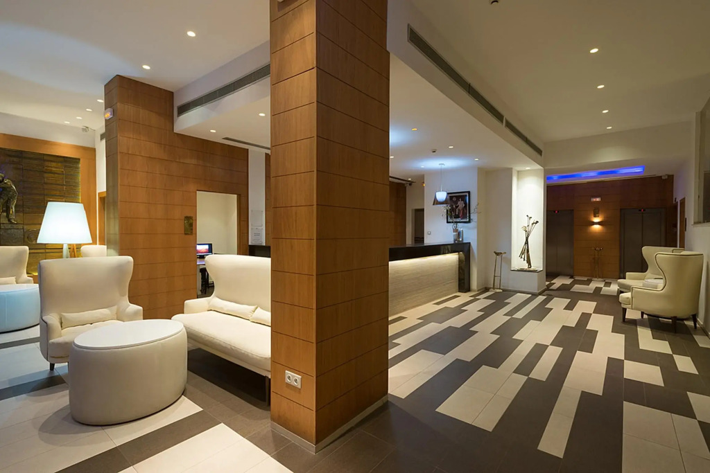 Golf Royal Hotel