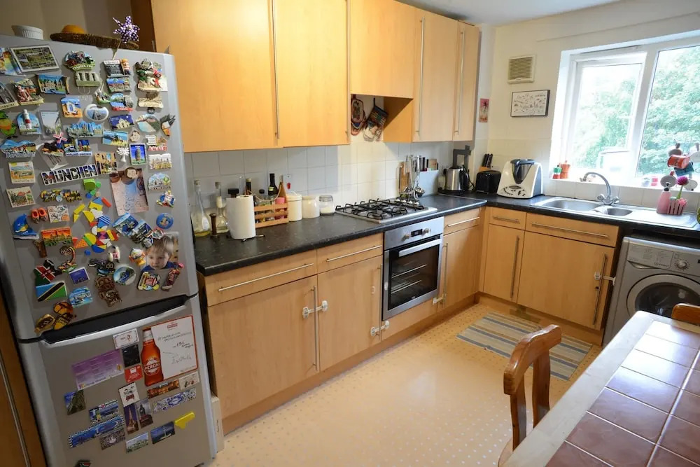 2 Bedroom Apartment With Balcony in Nunhead
