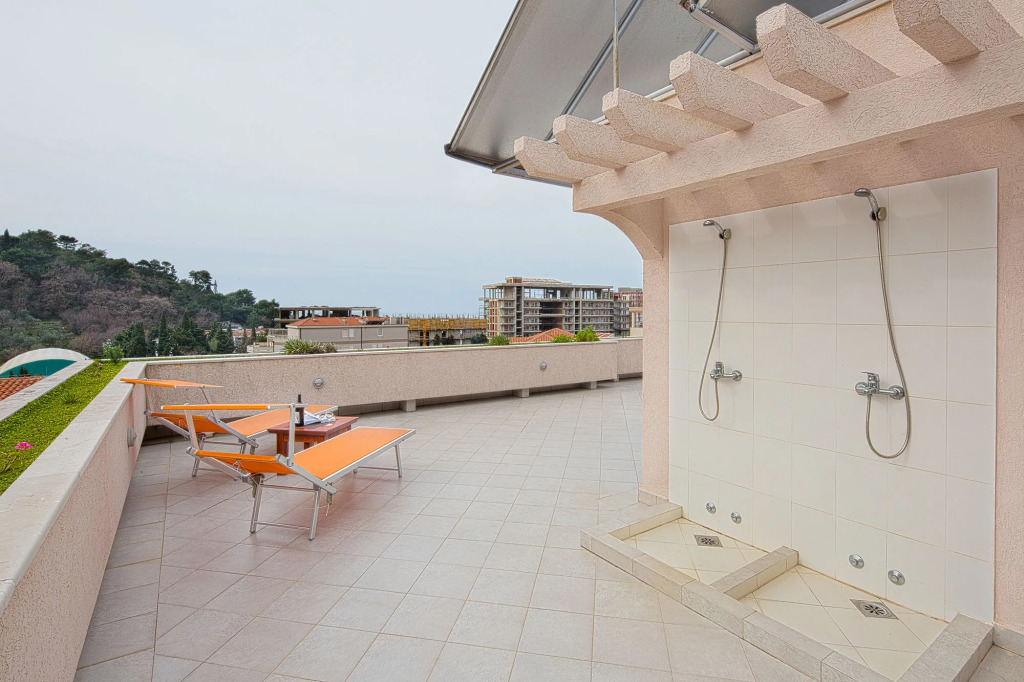 Petrovac Holiday Apartments