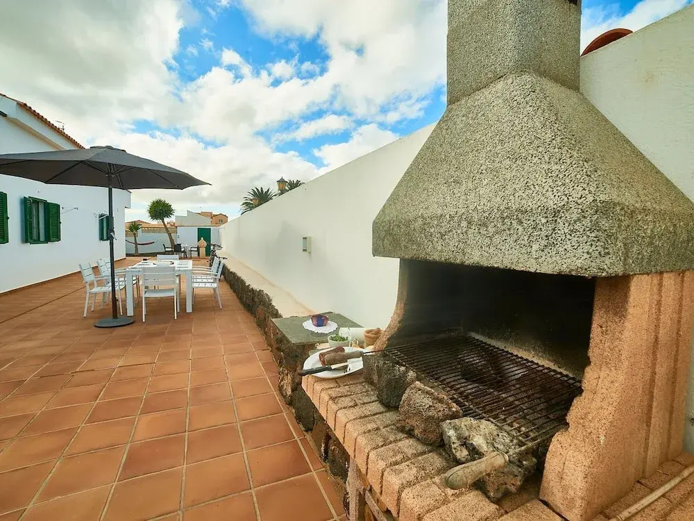 Villa in La Oliva with Volcano View Pool