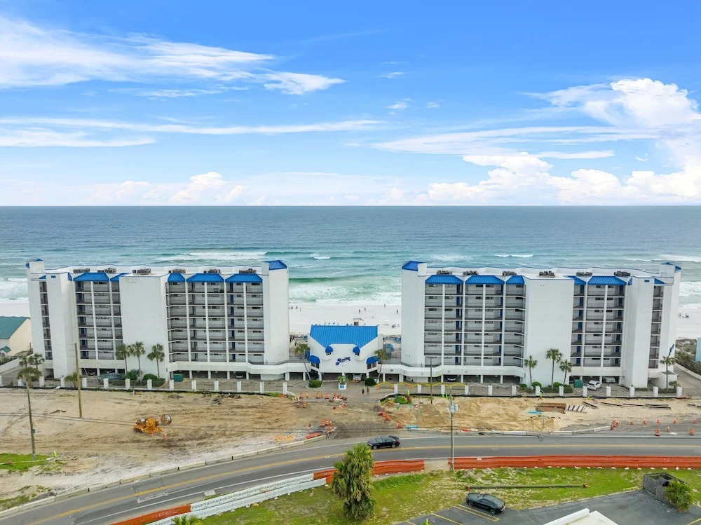 AquaVista Beach Resort by Panhandle Getaways