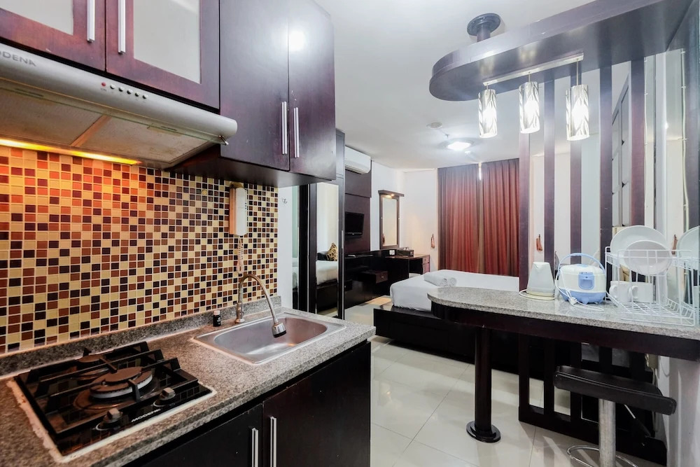 Comfort Living Studio Apartment At Mangga Dua Residence
