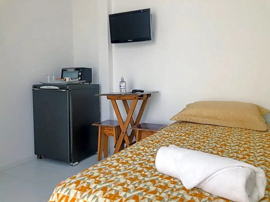 Kalug - Suíte individual com WI-FI 200mbps em condomínio fechado na Praia do sul