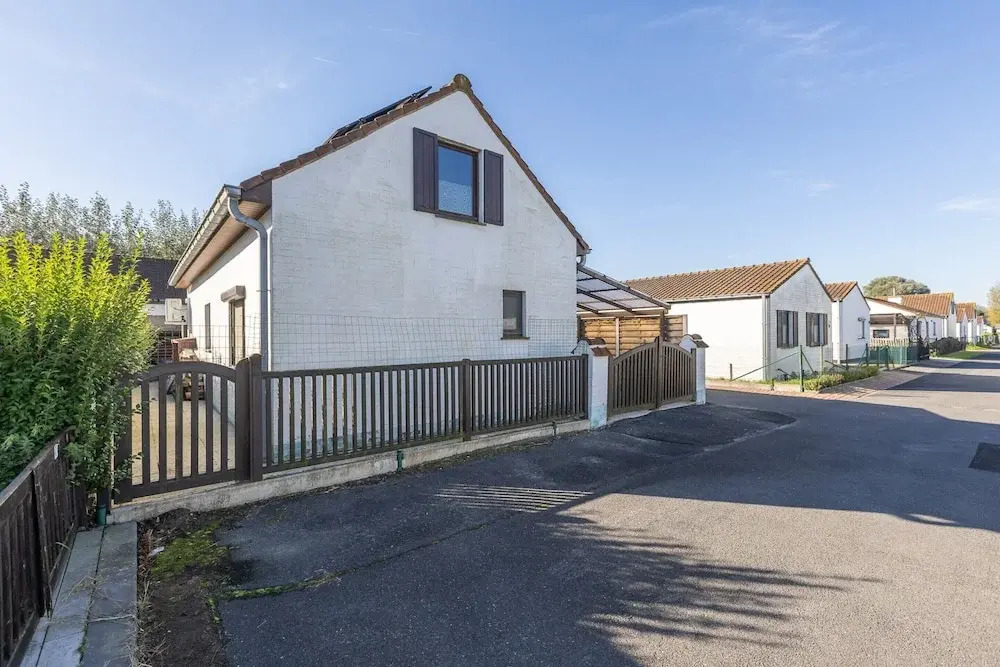 Charming Holiday Home Close to the sea