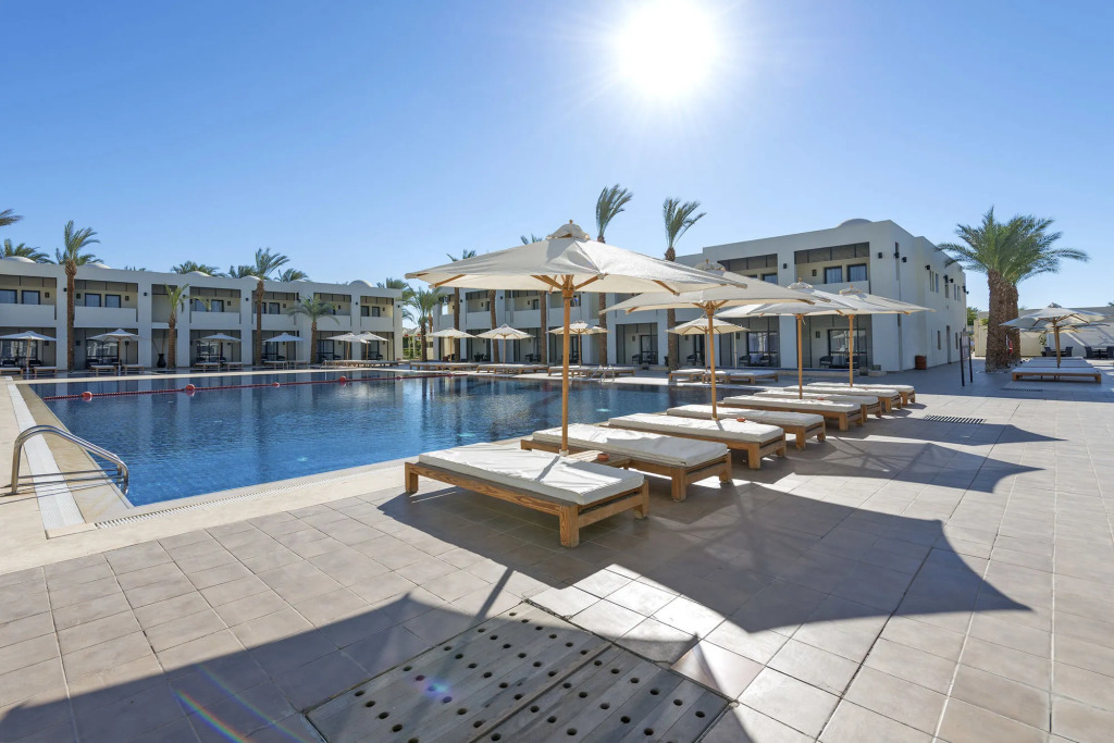 Reef Oasis Beach Aqua Park Resort