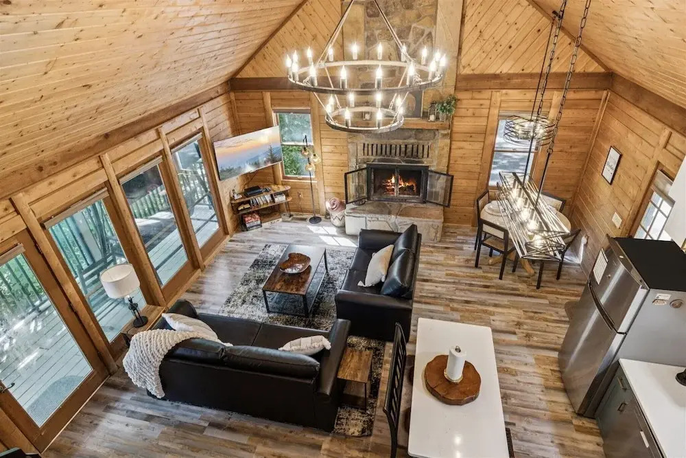 Golf Resort Cabin w Hot Tub Firepit Pool