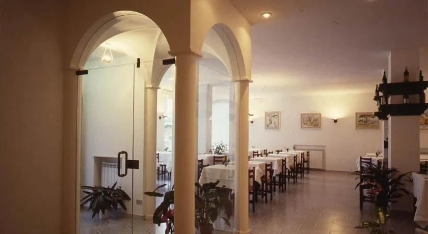 Hotel Mambo
