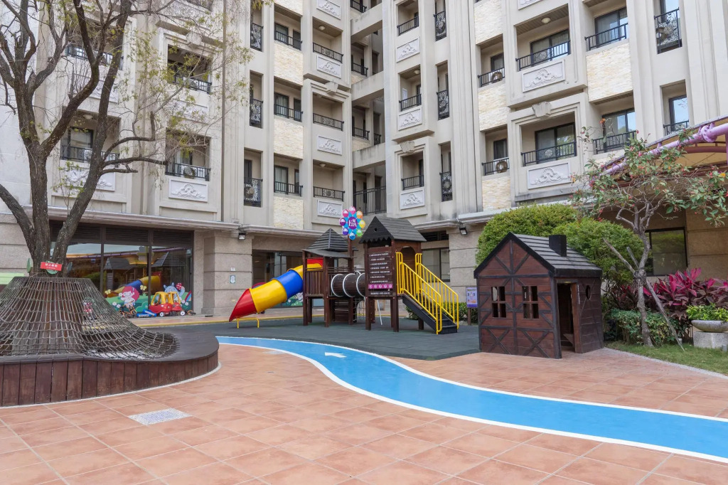 E-DA Skylark Hotel
