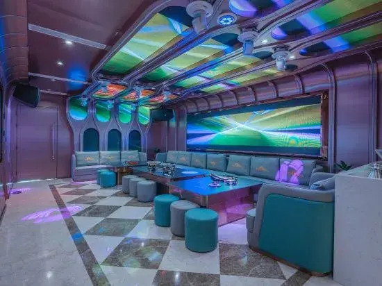 Shishi Laiya Fortune Hotel (Quanzhou South Railway Station)