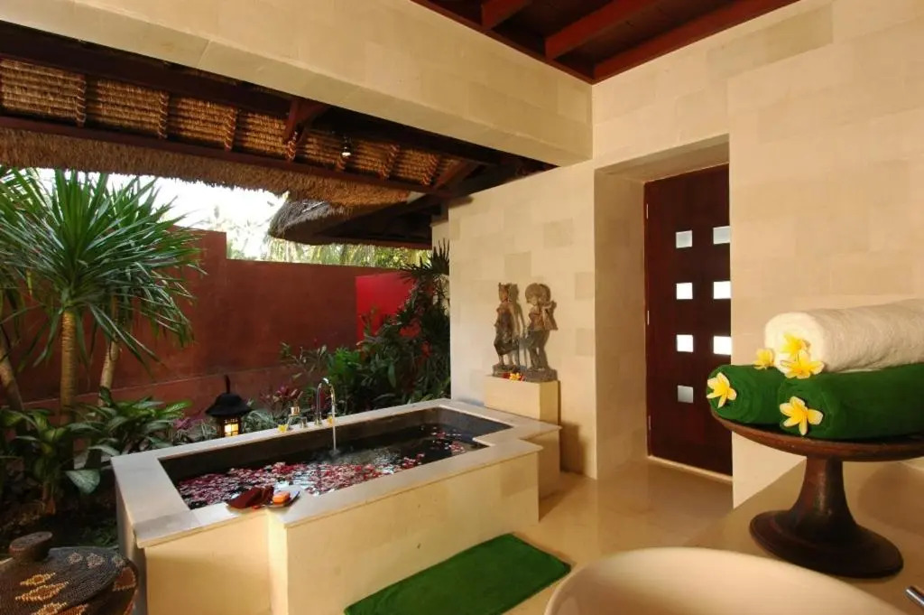 Villa Kanti - 5 bedroom private villa with swimming pool