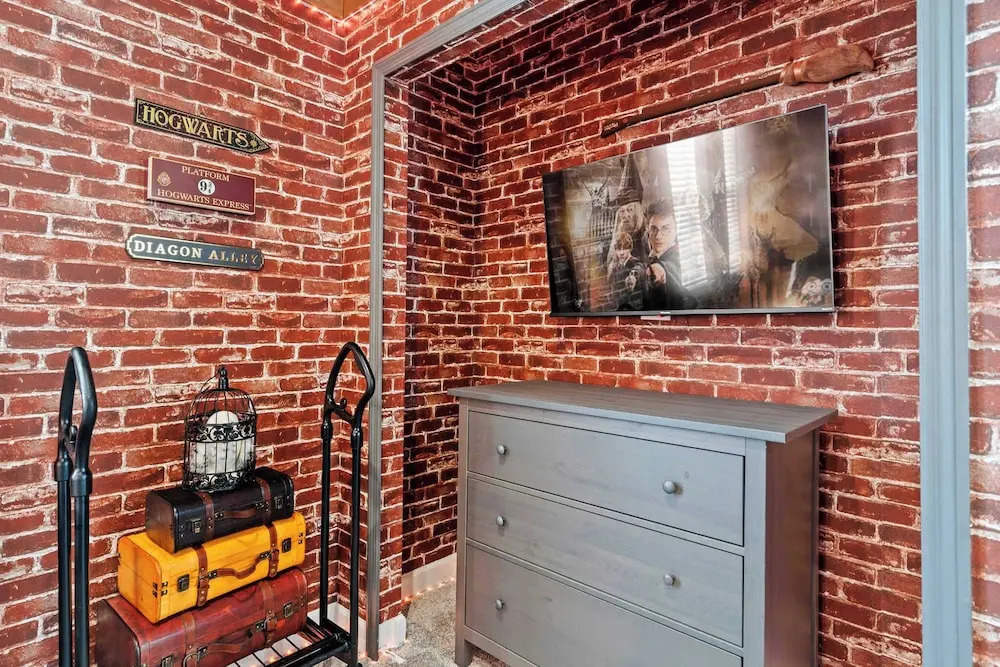 Private Pool & Game Room at Family Villa Near Disney