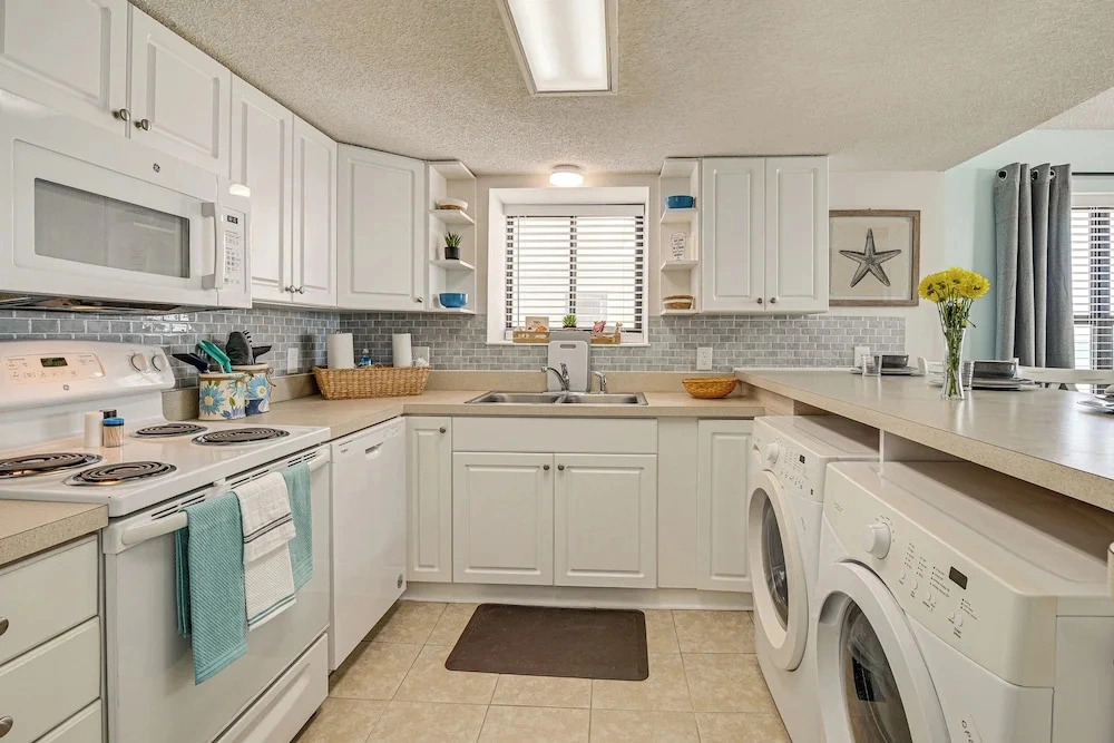 Great for Families! Murrells Inlet Beachfront Gem