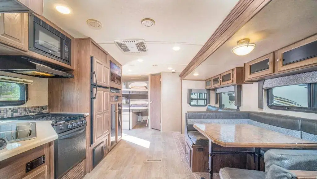 OK RV Rockwood Lite RV Fully Setup OK34