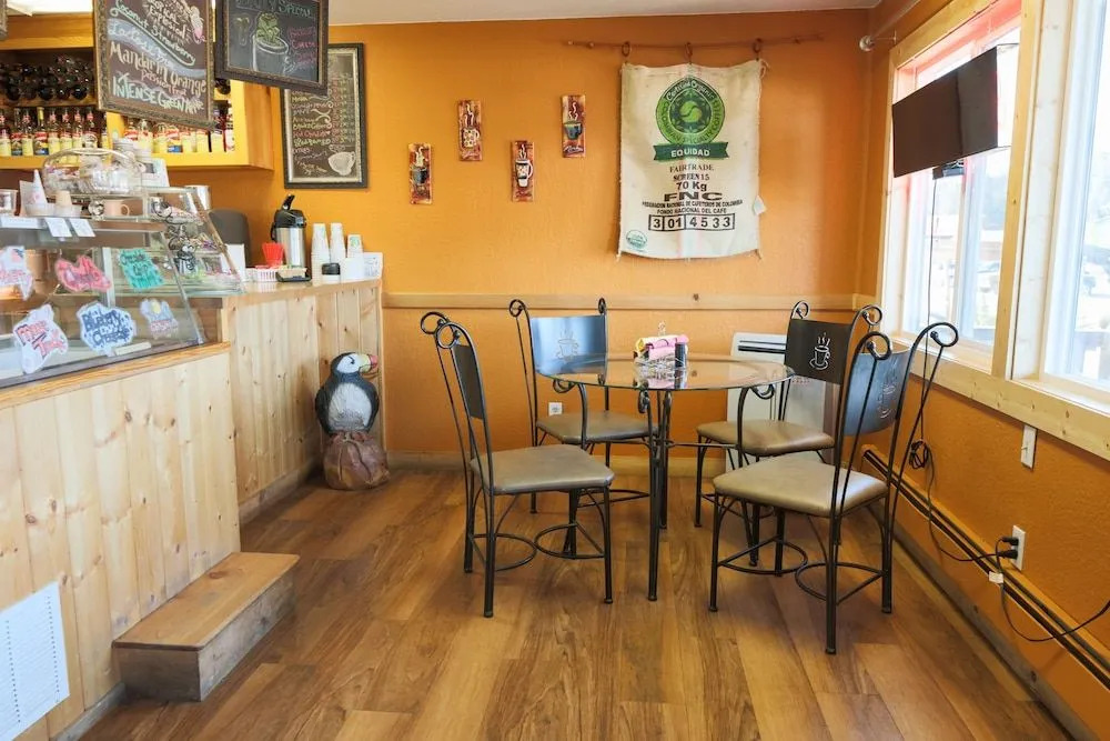 The Sea Parrot Inn