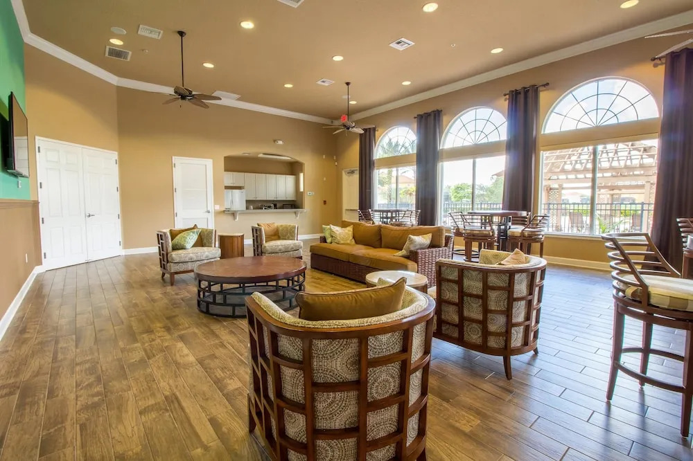 Bella Vista Apartment 6 Bedroom