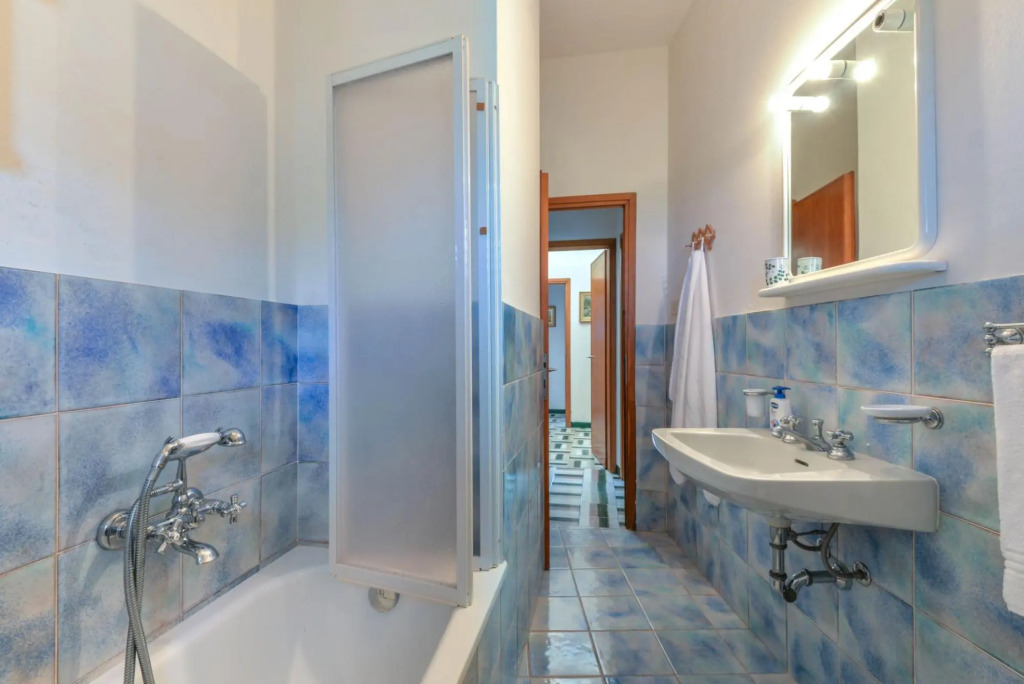 Octagonal villa with private pool and 10 beds-Villa Ottagonale